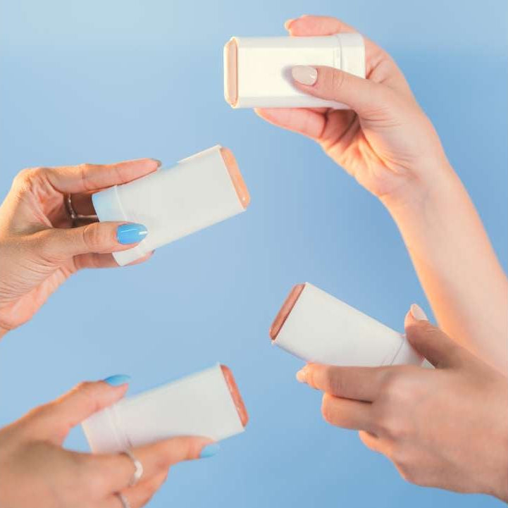 Protector solar en barra con color FPS50+