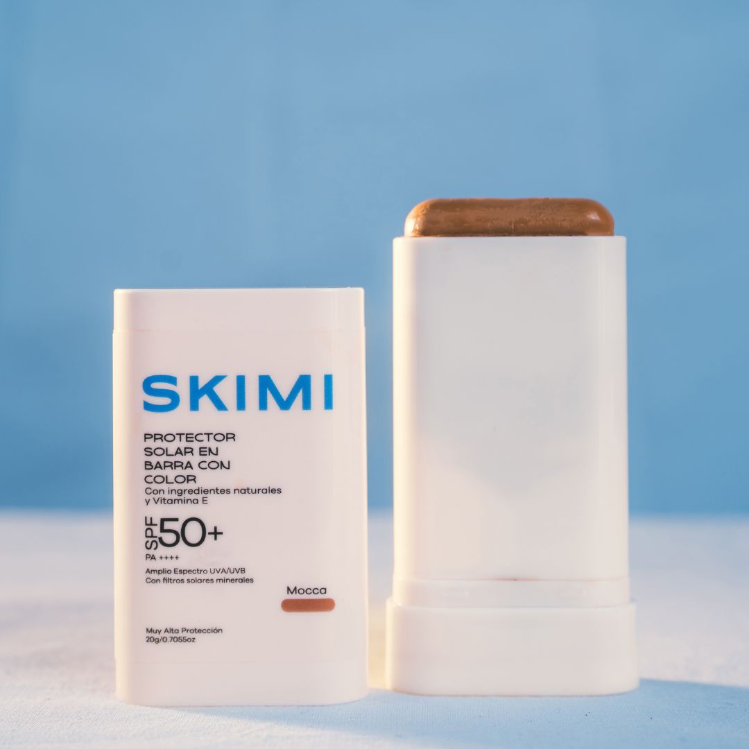 Protector solar en barra con color FPS50+